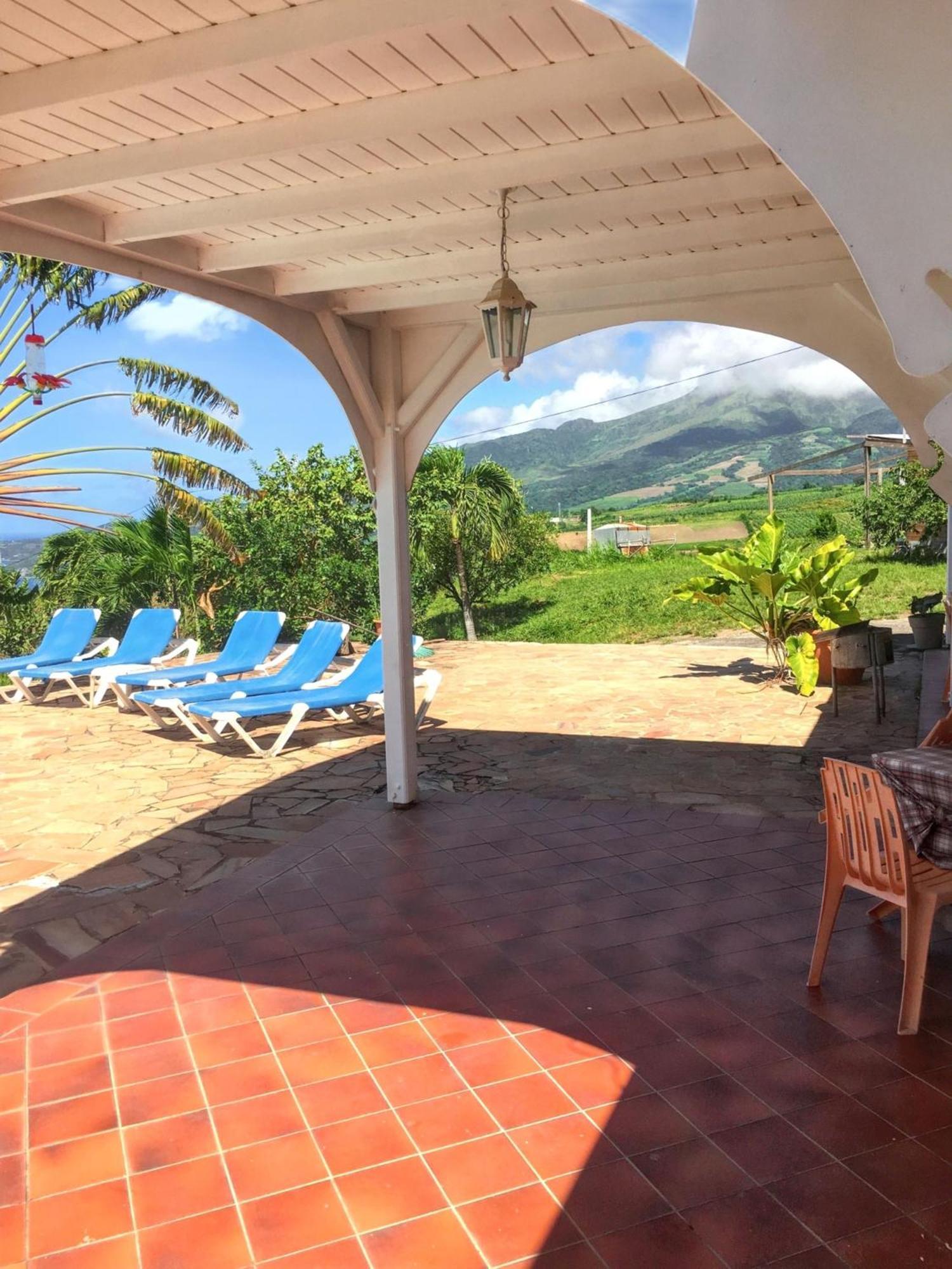 Villa Enchantee Avec Vue Sur Mer Et Piscine Au Carbet Le Carbet Exterior photo